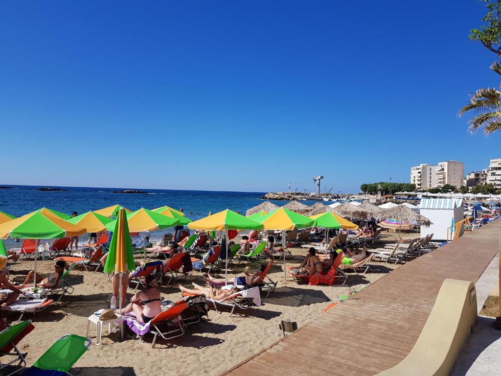 Palm Luxury Studios room 5